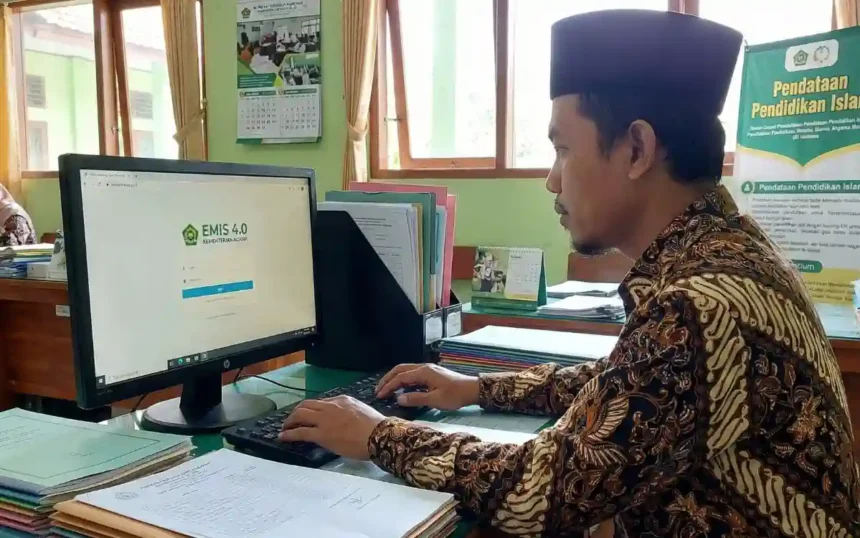 emis kemenag
