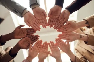 pluralisme adalah