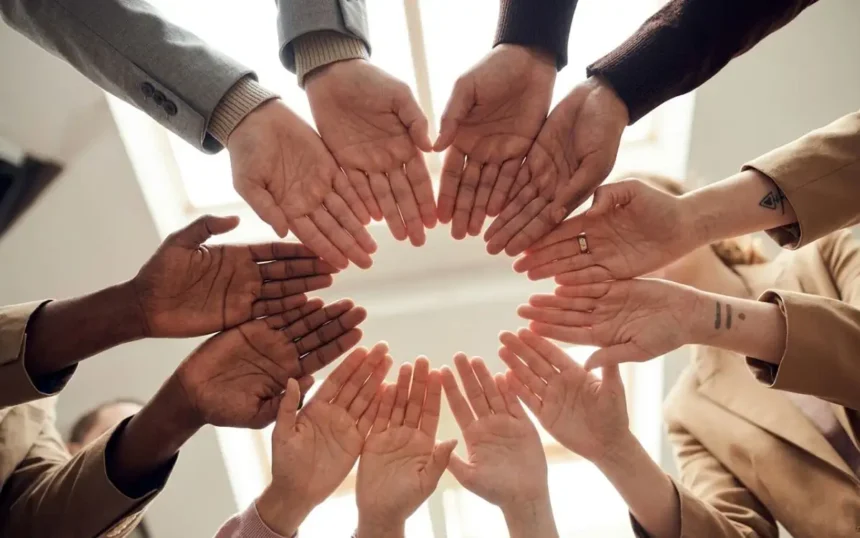 pluralisme adalah