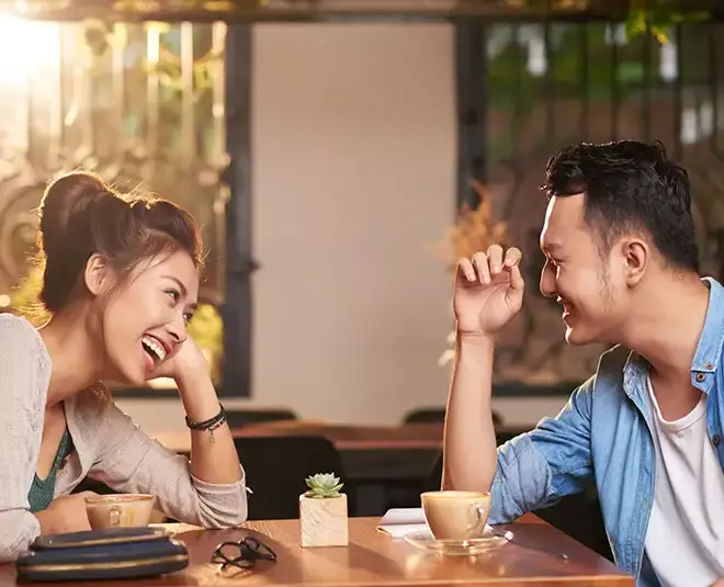 apa arti kata flirty
