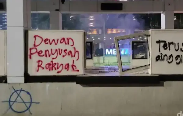apa itu anarkis