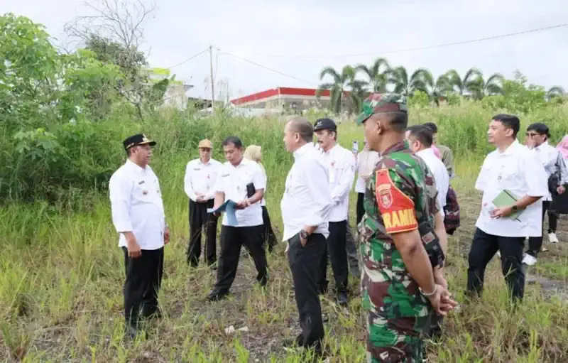 H. Bahrul Ilmi Tinjau Lokasi Rencana Pembangunan Puskesmas di Anjir Muara
